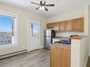 176 Lincoln Street B4, Worcester MA 01605