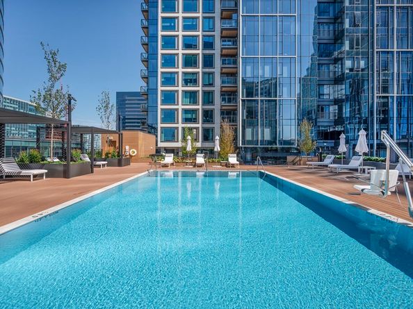 135 Seaport Blvd 1618, Boston MA 02210