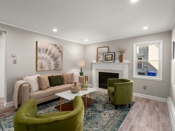 607 Poplar Street, Boston MA 02131