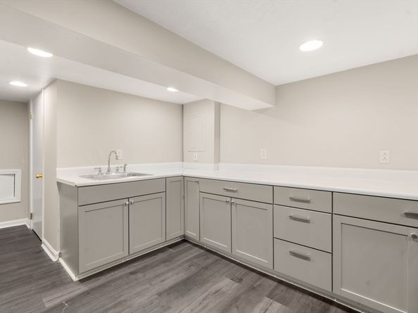 607 Poplar Street, Boston MA 02131