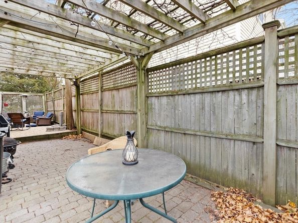 35 Richardson St 2, Wakefield MA 01880