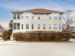 35 Richardson St 2, Wakefield MA 01880