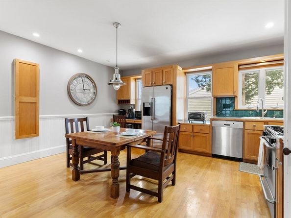 35 Richardson St 2, Wakefield MA 01880