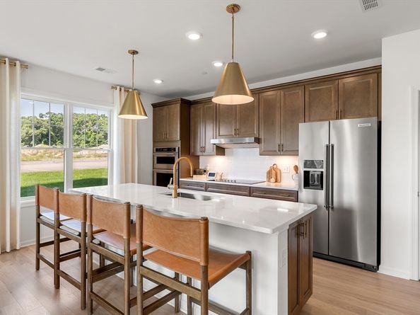 320 Martins Landing 307, North Reading MA 01864