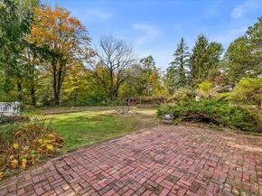 250 Shrewsbury St, Holden MA 01520