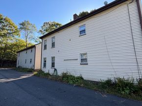 187 Main St, Blackstone MA 01504