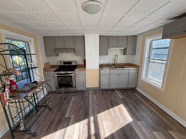 187 Main St, Blackstone MA 01504