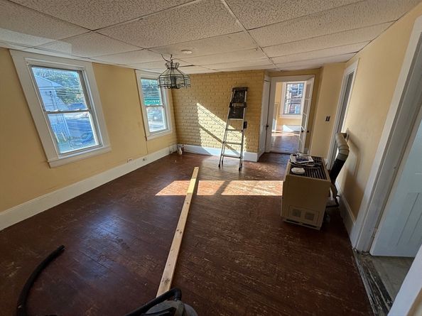 187 Main St, Blackstone MA 01504