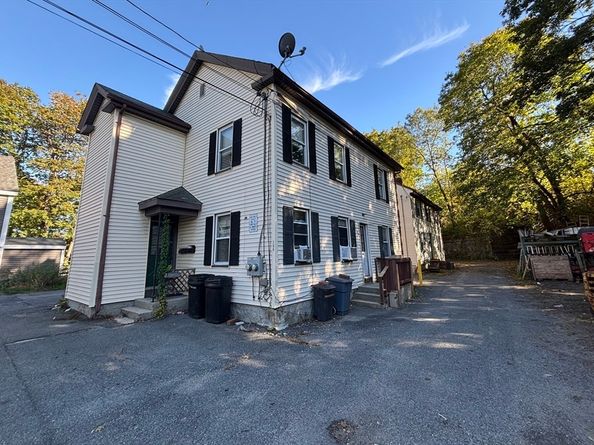 187 Main St, Blackstone MA 01504