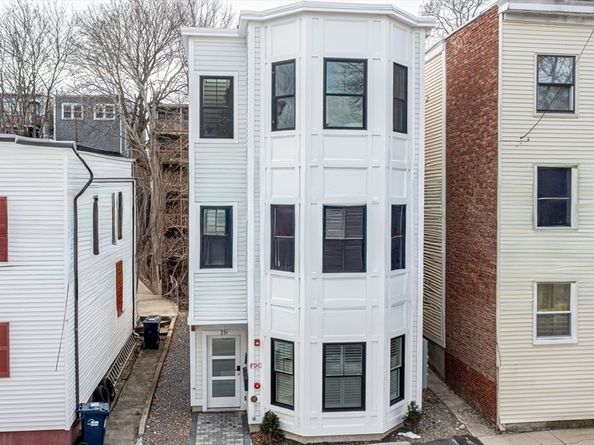 231 Everett St 1, Boston MA 02128