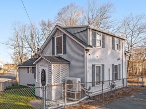 229 Sterling St, Clinton MA 01510