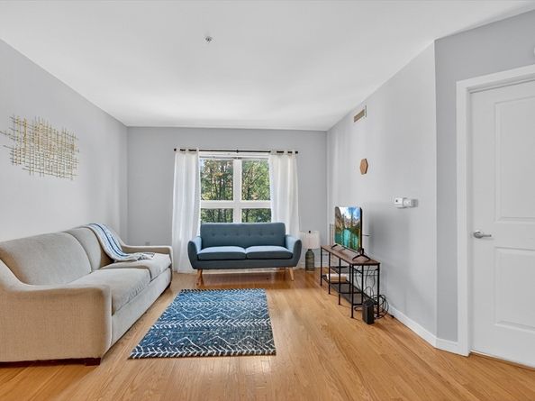 175 Cottage St 312, Chelsea MA 02150