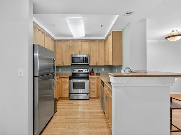 175 Cottage St 312, Chelsea MA 02150