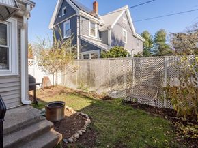 14-16 Cottage Pl 14, Newton MA 02465