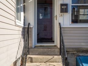 14-16 Cottage Pl 14, Newton MA 02465