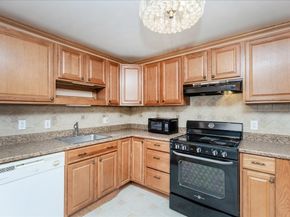 176 Maple Ave 138, Rutland MA 01543