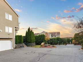 63 Cavendish Circle 63, Salem MA 01970