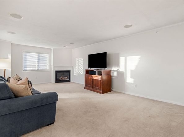 63 Cavendish Circle 63, Salem MA 01970