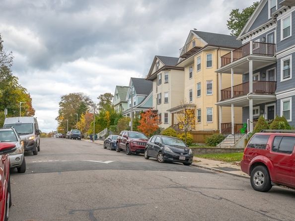 72 Kingsdale St, Boston MA 02124