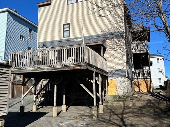 58 Granite St, Worcester MA 01604