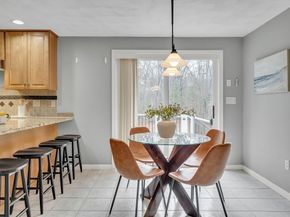 9 Kayla Dr, Westford MA 01886