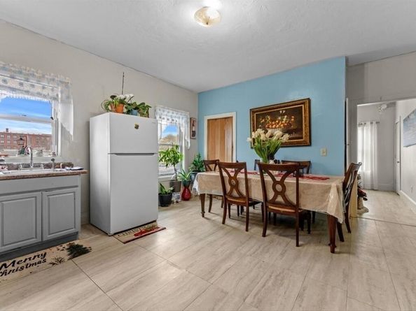 120 Grand St, Worcester MA 01603