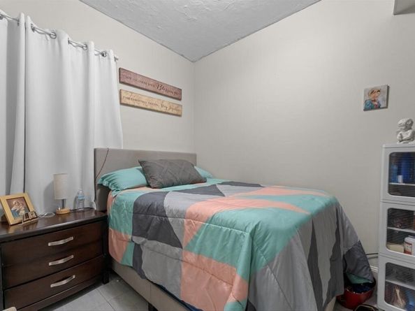 120 Grand St, Worcester MA 01603