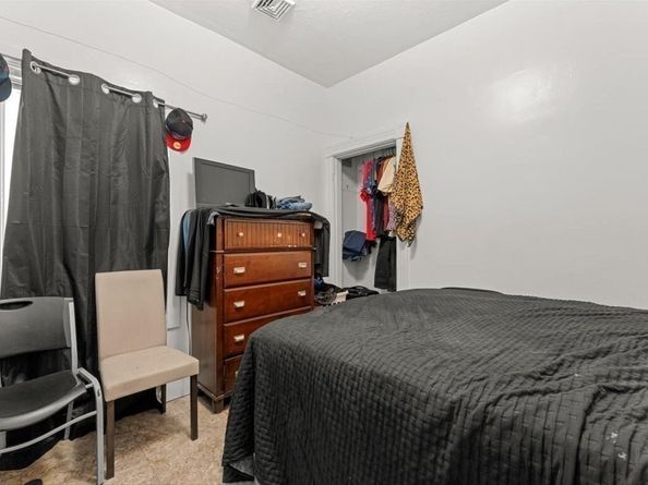 120 Grand St, Worcester MA 01603