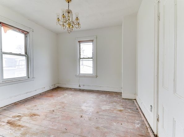 8 Weldon St, Boston MA 02121