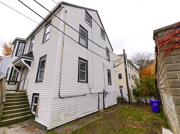 8 Weldon St, Boston MA 02121