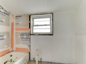 8 Weldon St, Boston MA 02121