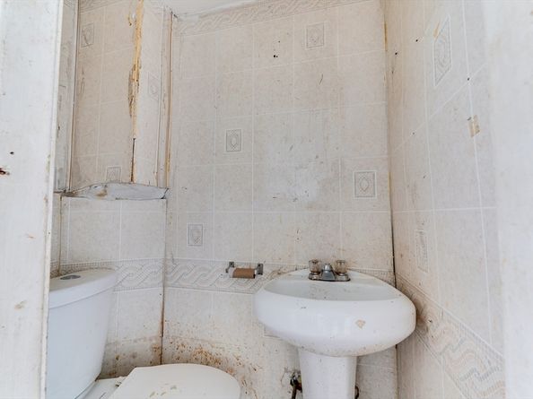 8 Weldon St, Boston MA 02121