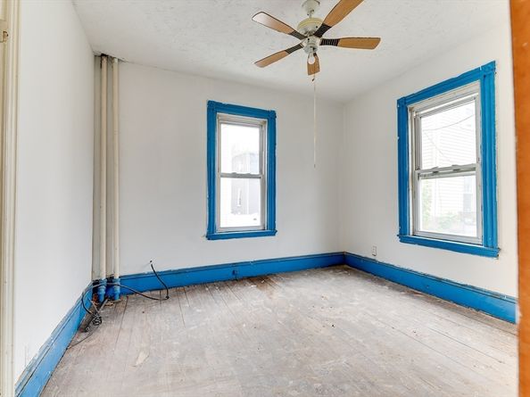 8 Weldon St, Boston MA 02121