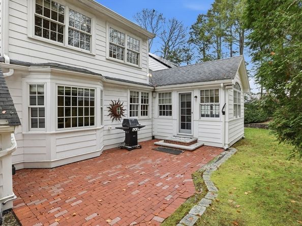 46 Church St, Winchester MA 01890