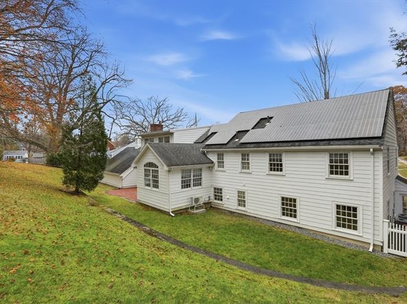 46 Church St, Winchester MA 01890