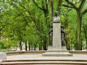 127 Commonwealth Ave, Boston MA 02116