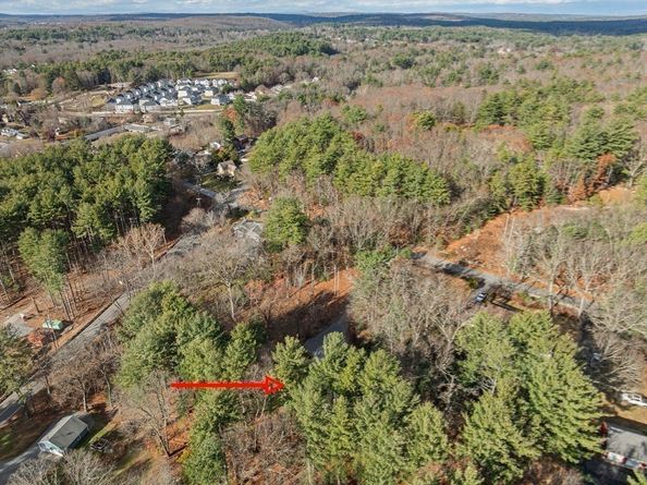 107 Henry St, Uxbridge MA 01569