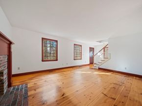 107 Henry St, Uxbridge MA 01569