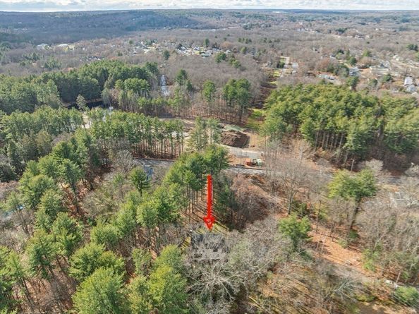 107 Henry St, Uxbridge MA 01569