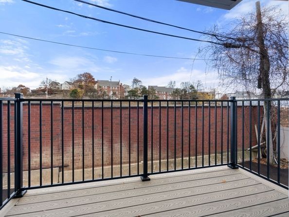 9 Sydney 202, Boston MA 02125