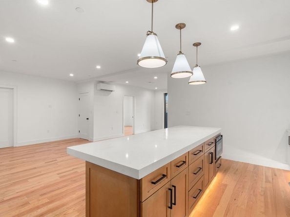 9 Sydney 202, Boston MA 02125