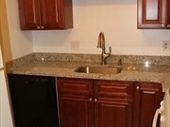 10 Skyline Dr 5, Braintree MA 02184