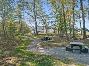 25 Salisbury Hill Blvd. 65, Worcester MA 01609