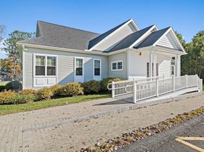 25 Salisbury Hill Blvd. 65, Worcester MA 01609