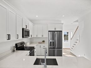 25 Salisbury Hill Blvd. 65, Worcester MA 01609