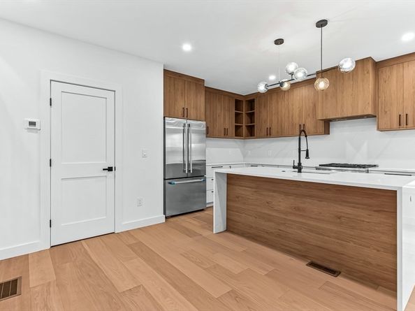 11 Bonner Ave 2, Medford MA 02155