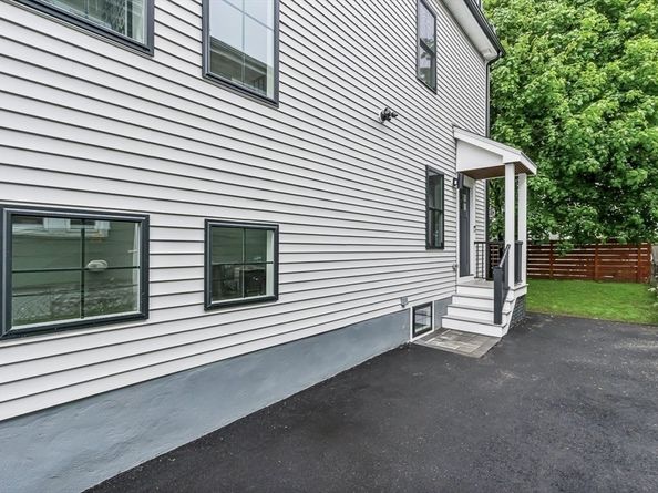 11 Bonner Ave 2, Medford MA 02155
