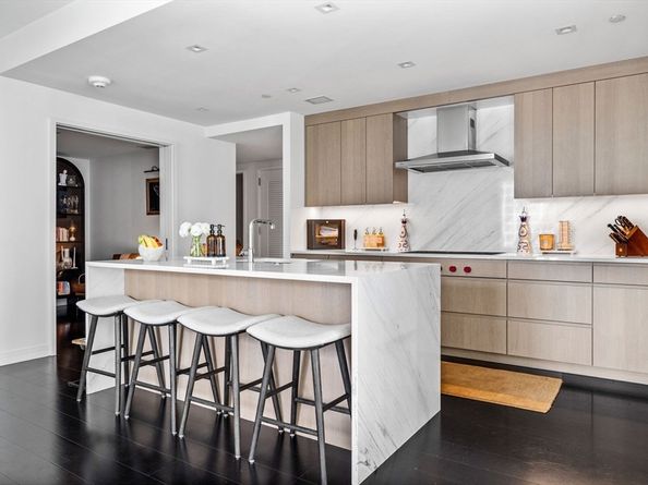 150 Seaport Blvd 14B, Boston MA 02210