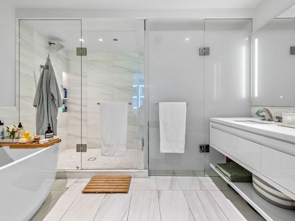 150 Seaport Blvd 14B, Boston MA 02210