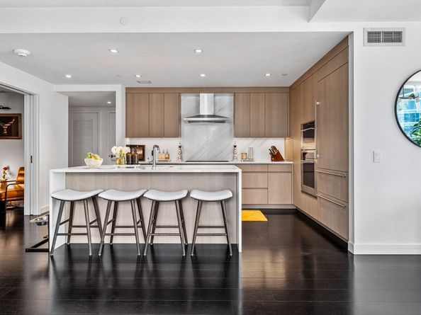 150 Seaport Blvd 14B, Boston MA 02210